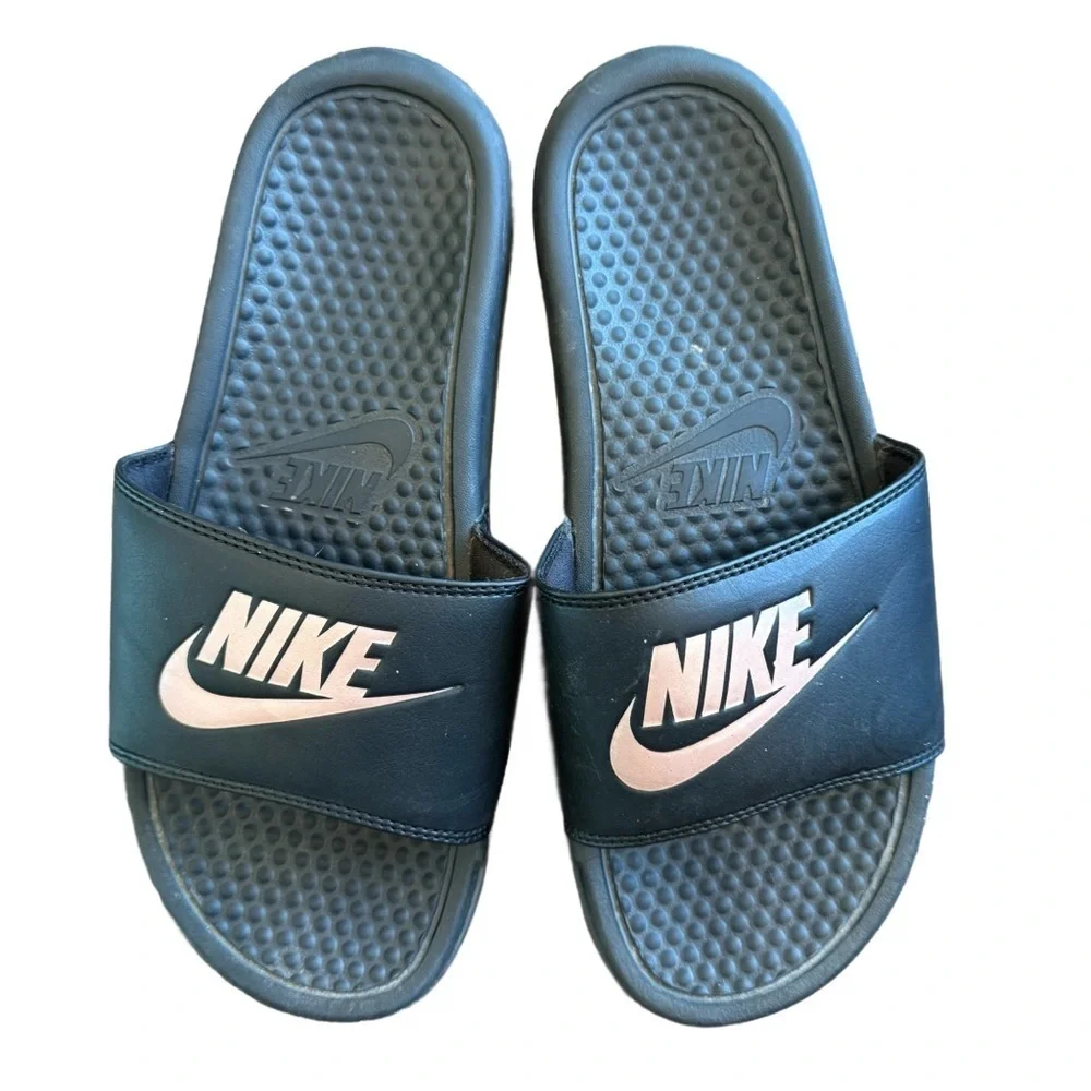 Nike Black and Pink Rose Gold Women’s Slide Sandals Size 9